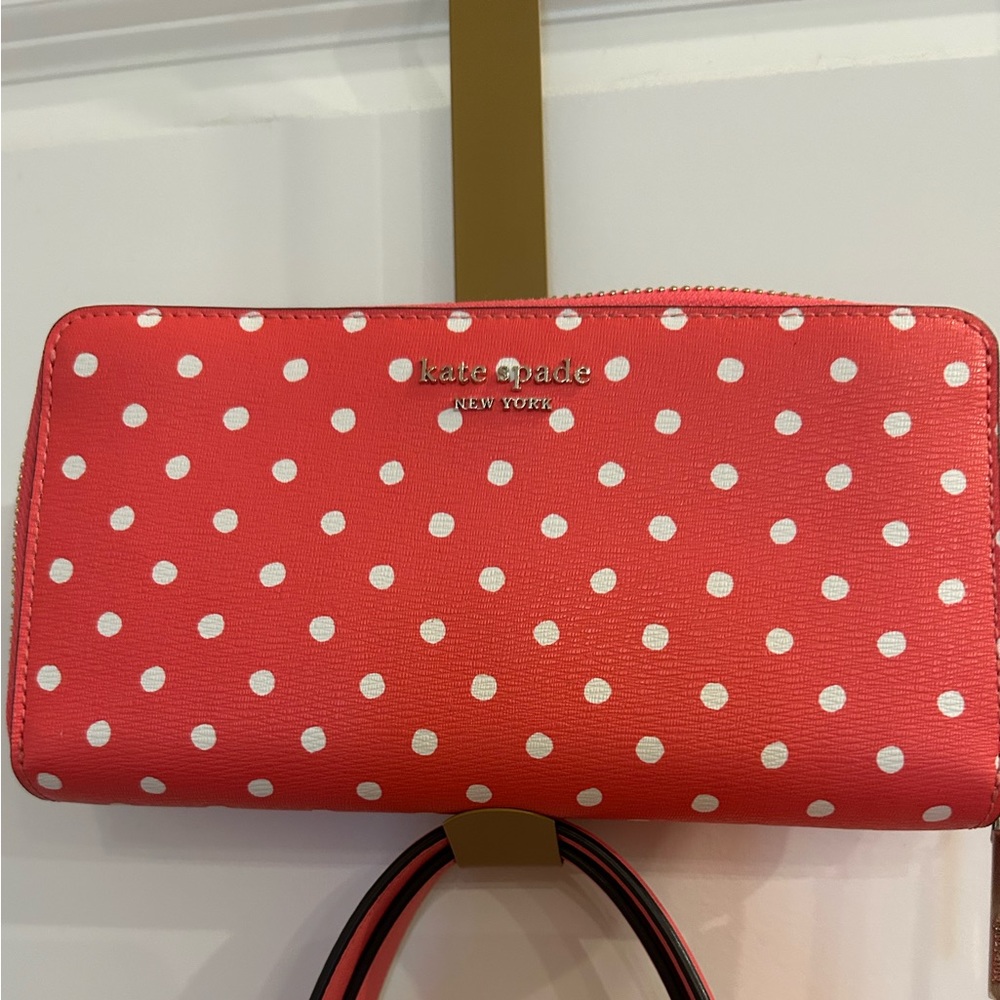 Kate Spade wallet. Brand new